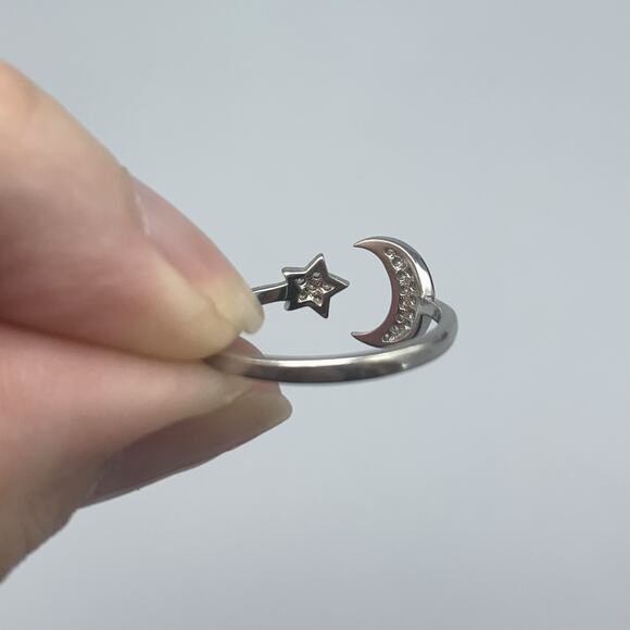 925 Sterling Silver Moon And Star Ring, Size 5.5 CZ Or Diamonds, Moon Star Band - Picture 3 of 9